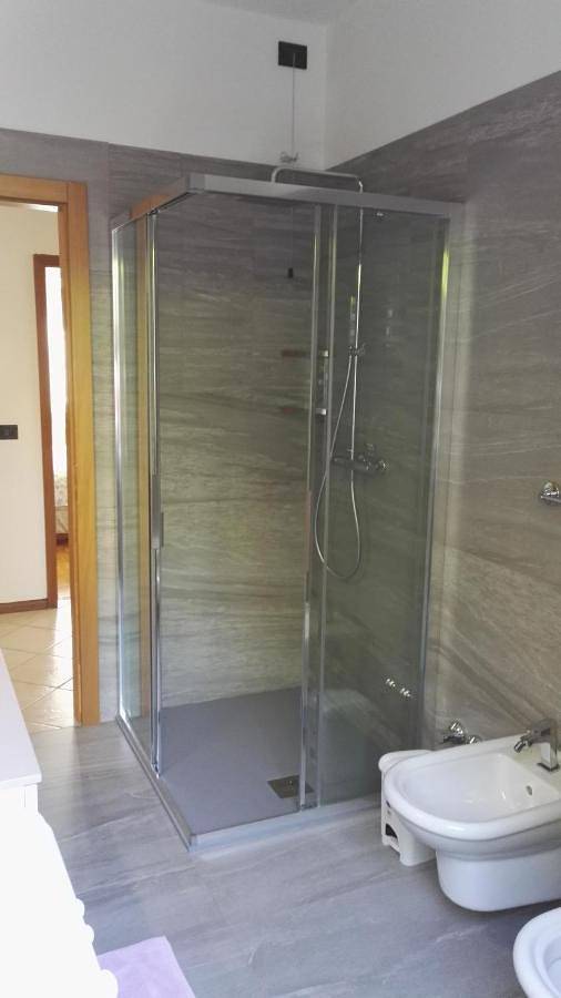 Gîte pour 5 personnes, avec vue sur le lac ainsi que balcon et jardin à Molveno - 2