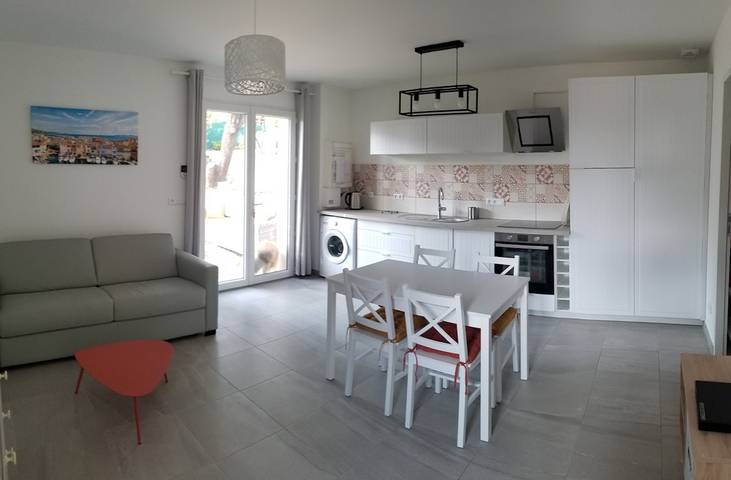 Gîte pour 4 personnes, avec piscine ainsi que jardin et terrasse à Trans-en-Provence - 4