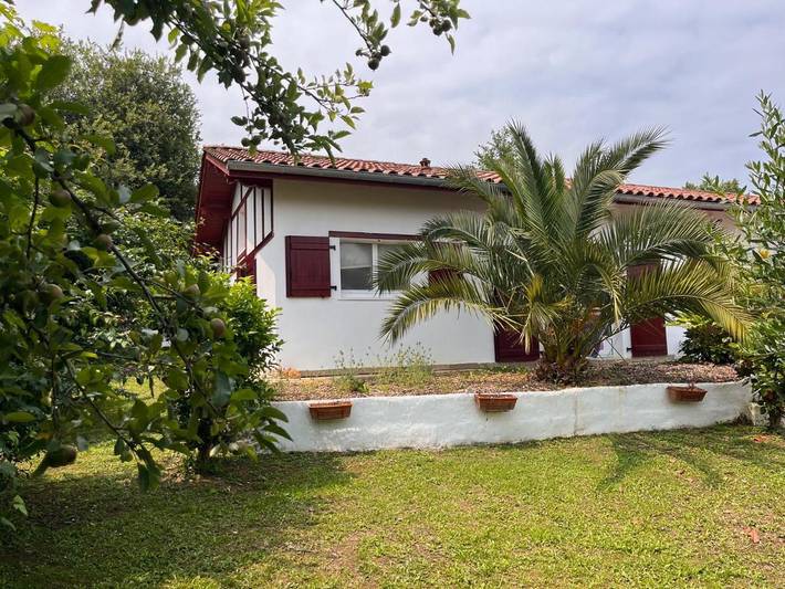 Appartement de vacances pour 4 personnes, avec jardin