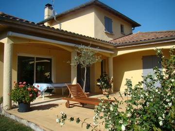Chambre d’hôte pour 2 personnes, avec jardin dans La Vineuse sur Fregande