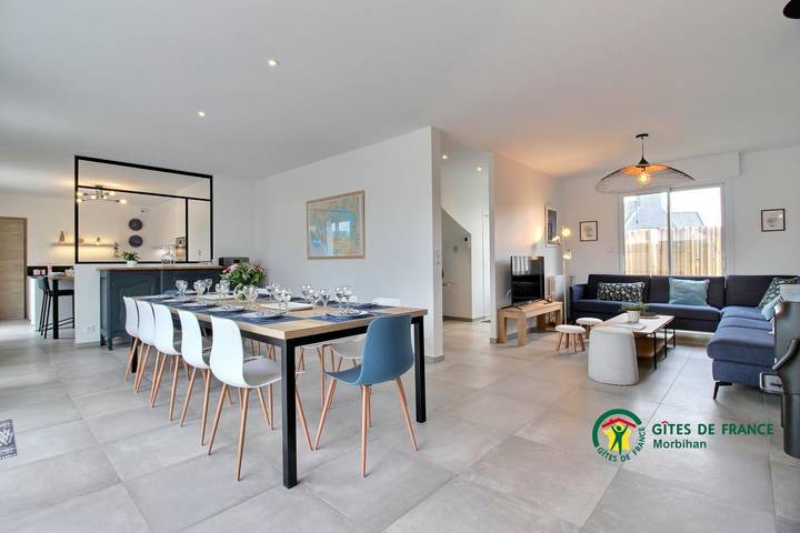 Gîte pour 12 personnes, avec terrasse ainsi que jacuzzi et jardin à Locmariaquer - 2