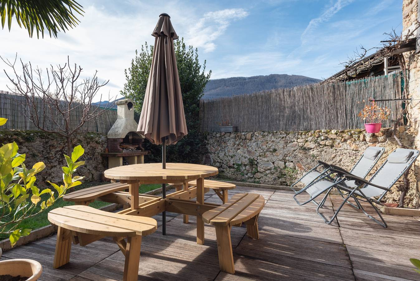 La Boutique – Berghütte in Antichan: Pyrenäenblick, Natur & Komfor in Antichan, Hautes-Pyrénées