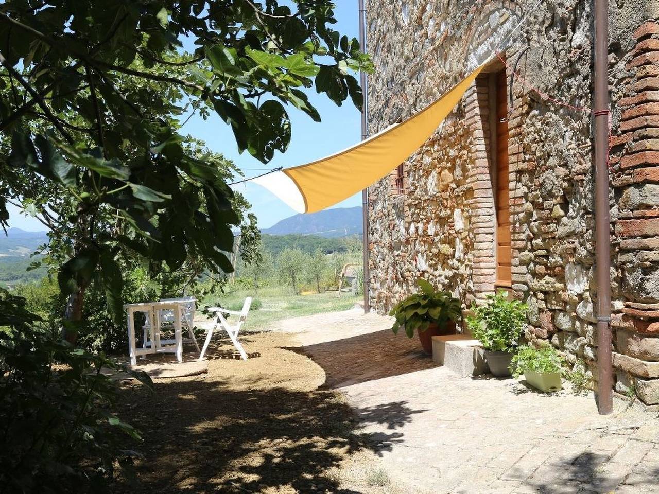 Appartamento intero, 'Casa Simoncini' mit Gemeinschaftspool in Montecatini Val di Cecina, Costa degli Etruschi