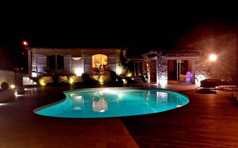 Villa pour 6 personnes, avec piscine et sauna ainsi que vue et jardin, animaux acceptés à Biot - 4