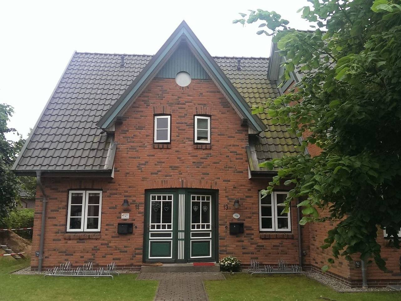 Ganze Ferienwohnung, Green Eilun 13 - Modernes Reihenhaus (zertifiziert mit 4****) mit Garten, Spielecke, Waldzugang und Nähe zum Südstrand in Wyk auf Föhr (Stadt), Wyk auf Föhr