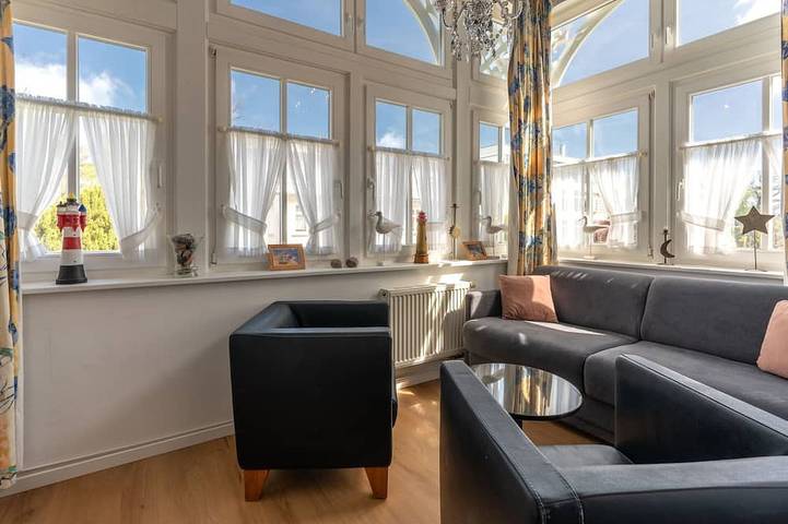 Villa für 4 Personen, mit Balkon