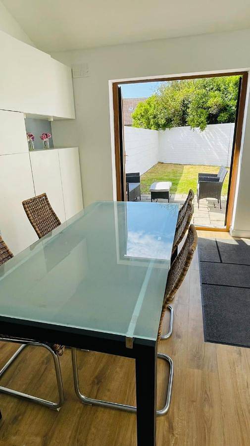 Apartment in Eyre Square, Galway