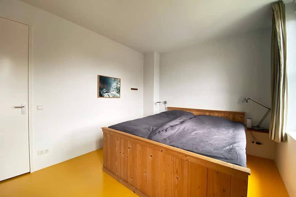 Amsterdam Town House With Private Garden & Parking in Amsterdam Oost, Holländische Küste