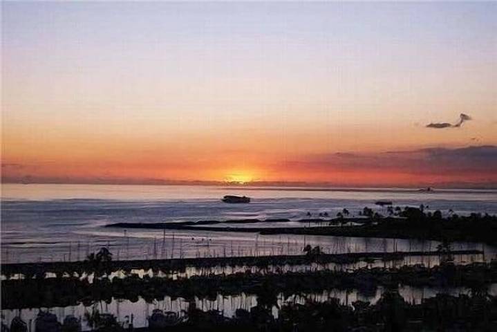 Vacation rental for 7 people, with balcony and pool in Honolulu