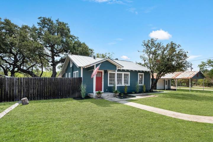 Maison d’hôte pour 8 personnes, avec vue et vue sur le lac ainsi que jardin et terrasse