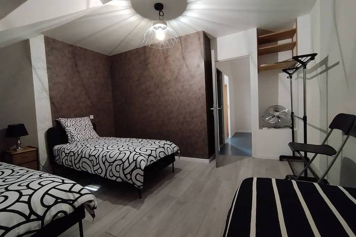 Apartamento entero, Appart Côte 204 Bis, Quartier Calme Proche des Commerces et Nature in Château-Thierry, Aisne