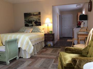 Cottage for 2 Guests in Kentucky Lake, Kentucky, Picture 2
