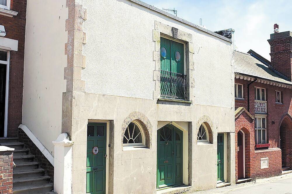 2 bedroom accommodation in Hastings in Hastings, East Sussex