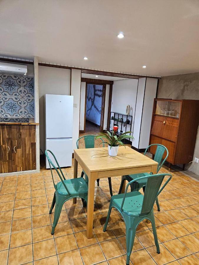 Rez-de-jardin appartement 1 chambre Guéret in Guéret, Région de Guéret