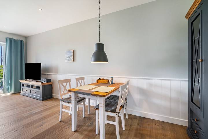 Entire apartment, Apartment 'Mama Sluuth' with Shared Terrace, Garden and Wi-Fi in Nordfriesische Inseln, Pellworm