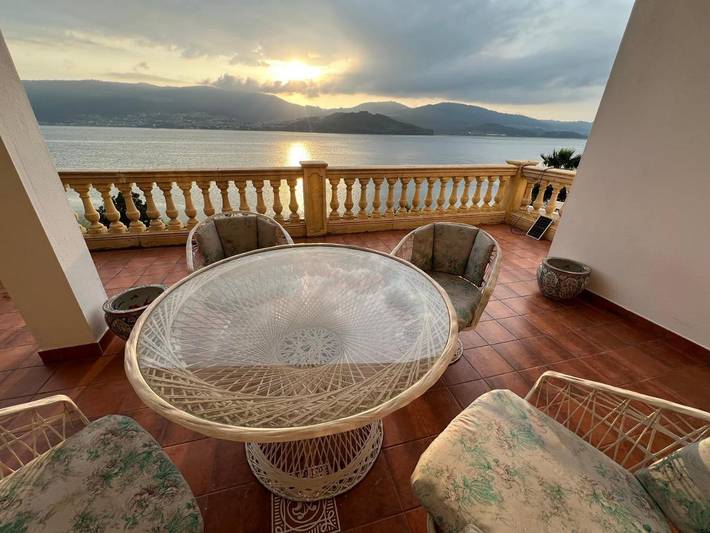 Casa rural para 8 personas, con Balcón y Jacuzzi además de Terraza y Jardín en Redondela - 4