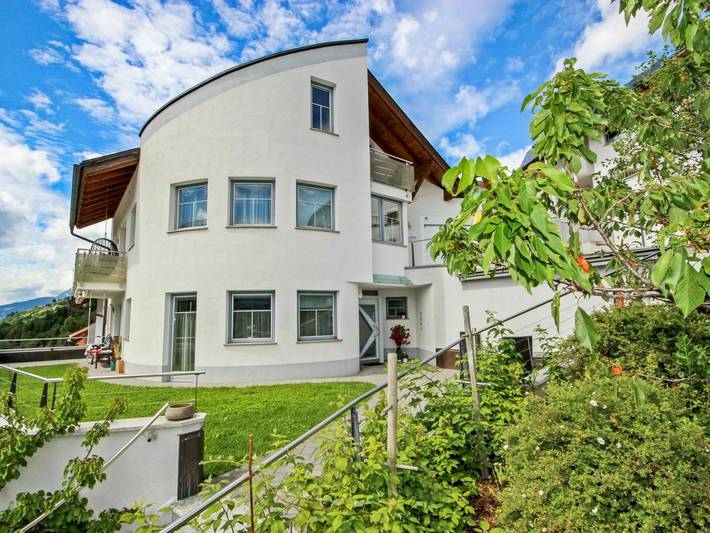 Ferienwohnung für 4 Personen, mit Balkon in Fließ