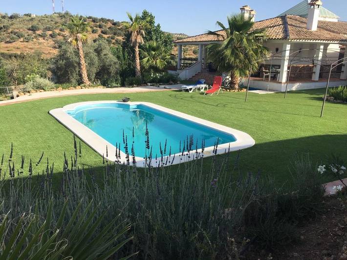 Apartamento para 10 personas, con Balcón y Terraza además de Jardín y Piscina en Loja