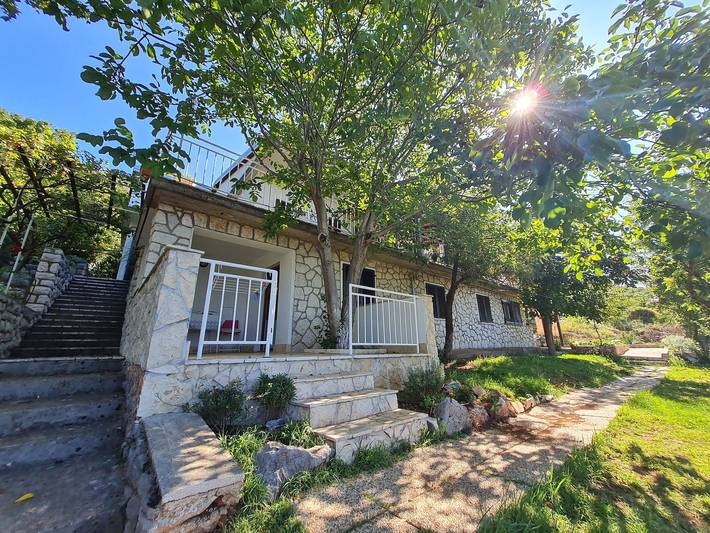 Apartament wakacyjny dla 6 osób w Senj