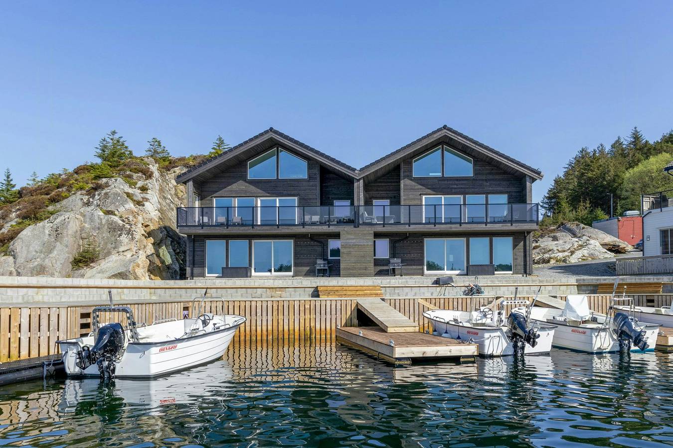 Rorbu med havutsikt på Kalvaneset ved Bekkjarvik in Austevoll 