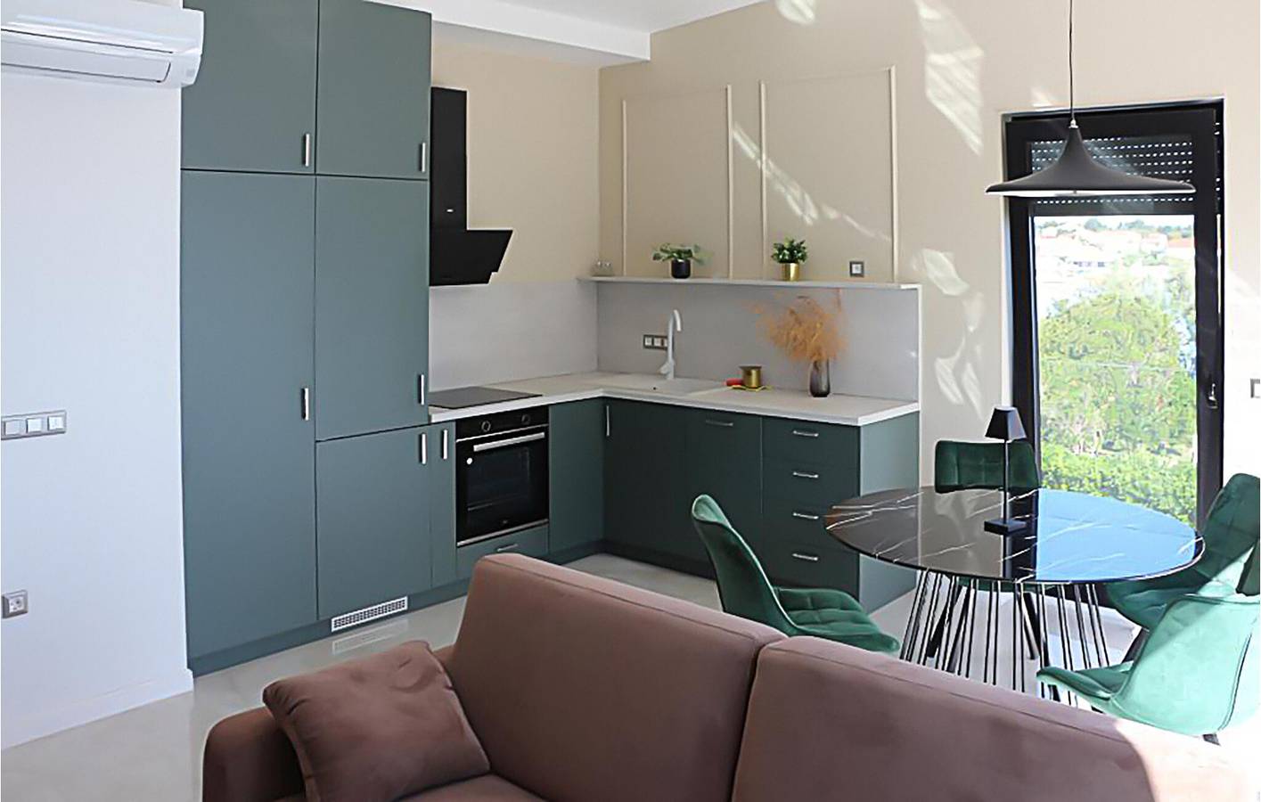 Ganze Ferienwohnung, Ferienwohnung für 4 Personen mit Terrasse in Ugljan, Insel Ugljan