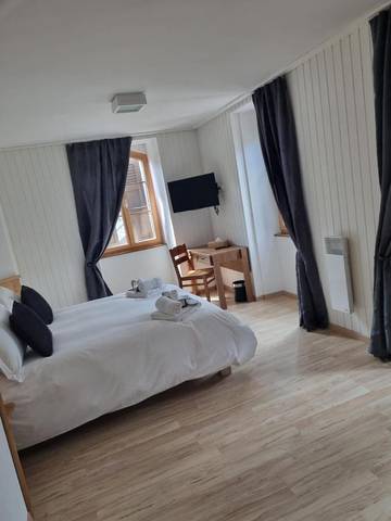 Hôtel pour 2 personnes, avec vue et terrasse à Troistorrents