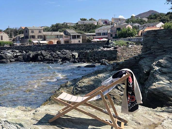 Location de vacances pour 6 personnes, avec vue ainsi que jardin et balcon à Ersa - 3