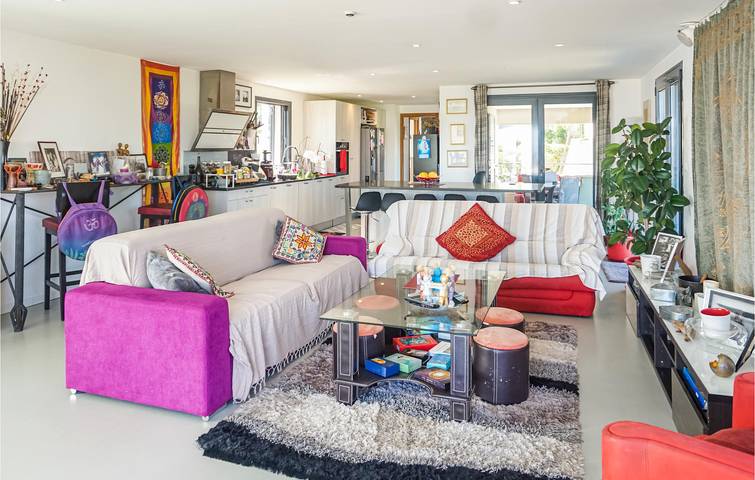 Location de vacances pour 8 personnes, avec terrasse et jardin à Calenzana - 3