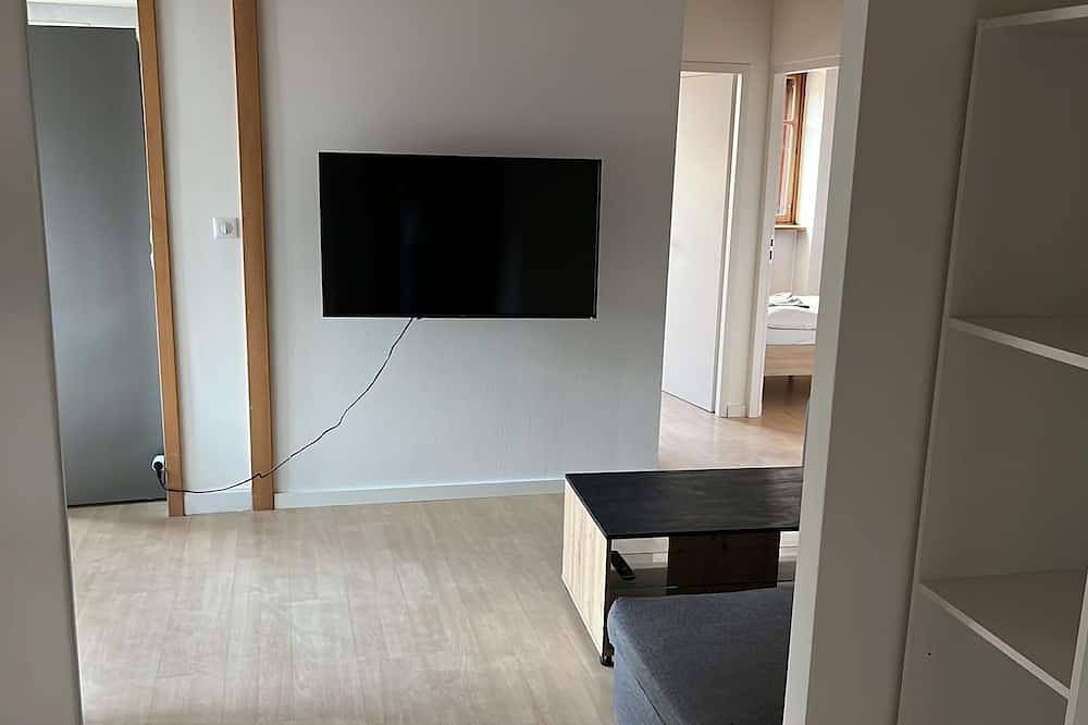 Entire apartment, 4 Bedroom Apartment in Trã©venans in Trévenans, Territoire-de-Belfort
