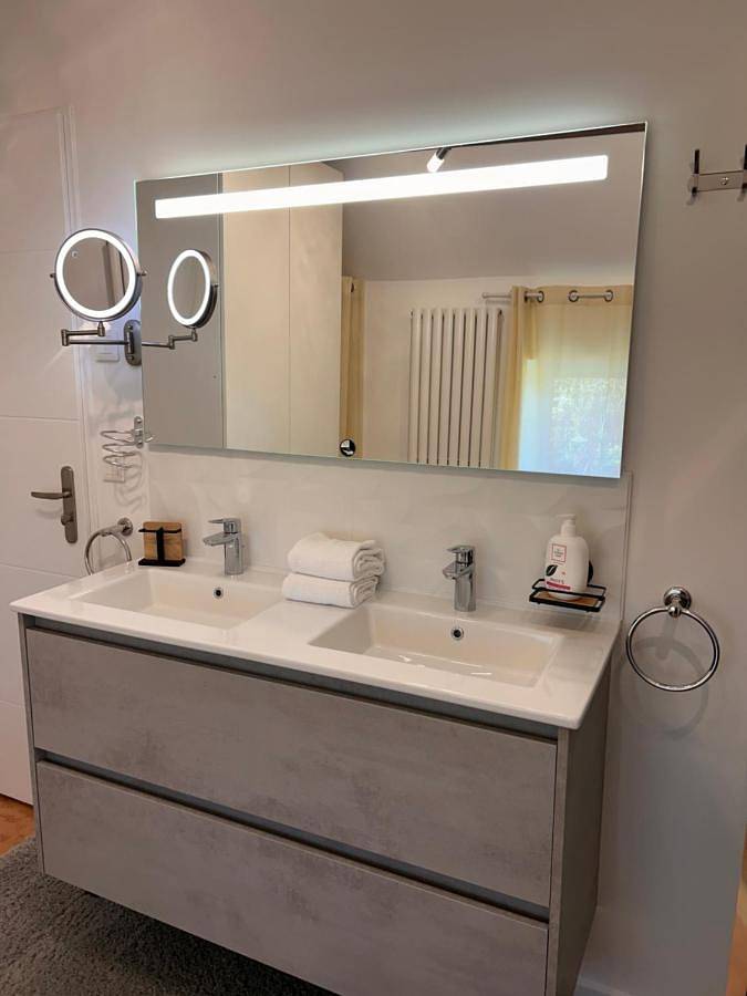Le Spa est dans le Pré in Triguères, Région de Montargis