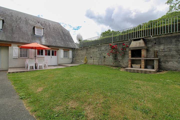 Gîte pour 4 personnes, avec jardin à Viger