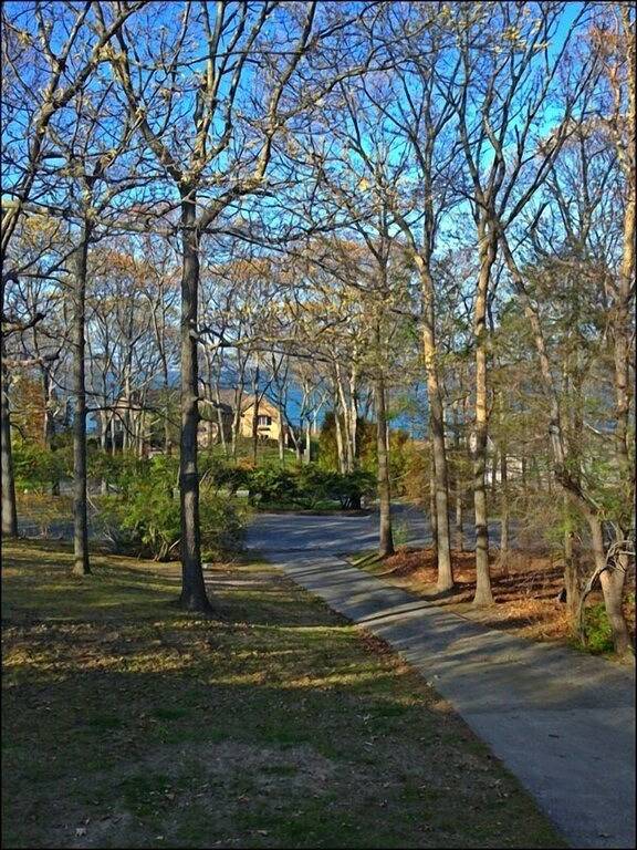 Vacation rental for 10 people, with yard and hot tub in Long Island