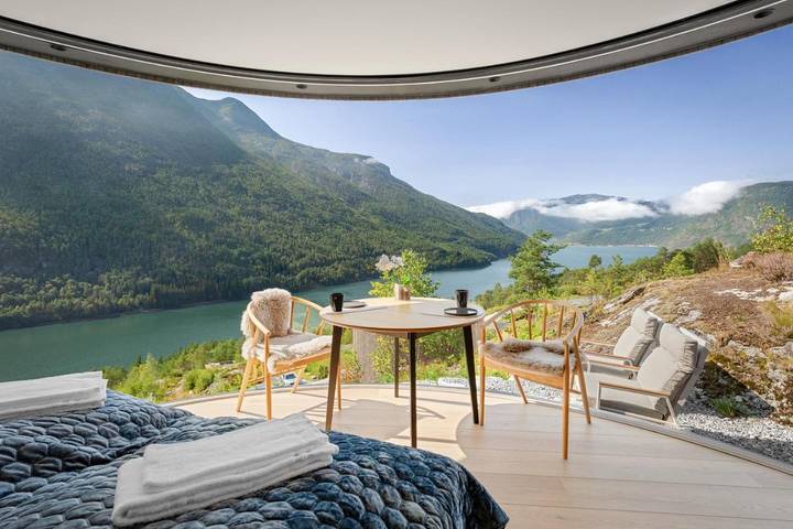 Camping for 2 personer, med Jacuzzi og Terrasse i tillegg til Hage i Sognefjorden