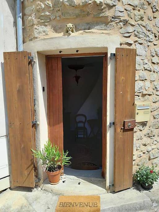 Gîte pour 2 personnes, avec vue, animaux acceptés à Puivert - 3