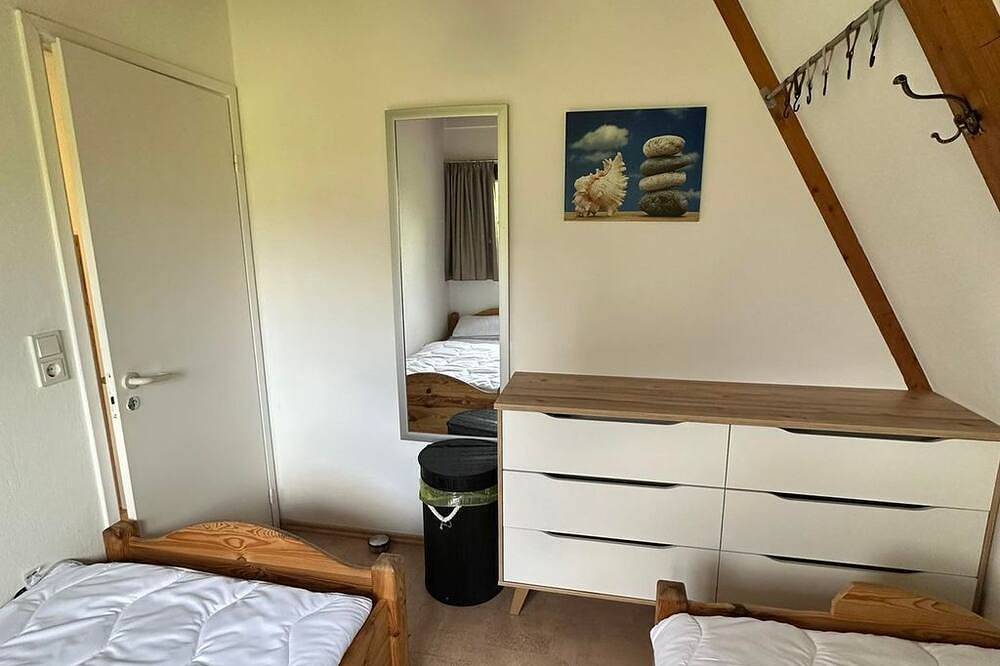 Am Yachthafen 19 - Ferienhaus, Dusche, Wc, 3 Schlafräume in Fedderwardersiel, Butjadingen