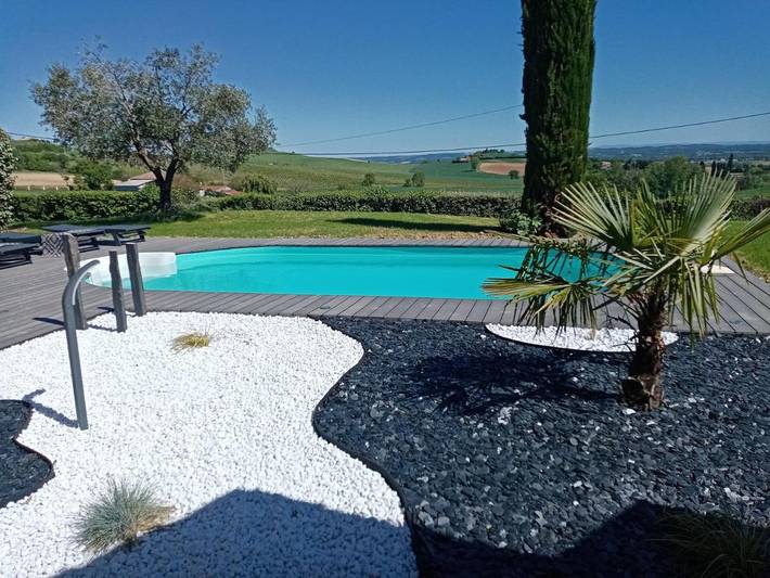 Chambre d’hôte pour 2 personnes, avec Terrasse et Jardin ainsi que Piscine et Vue à Rabastens