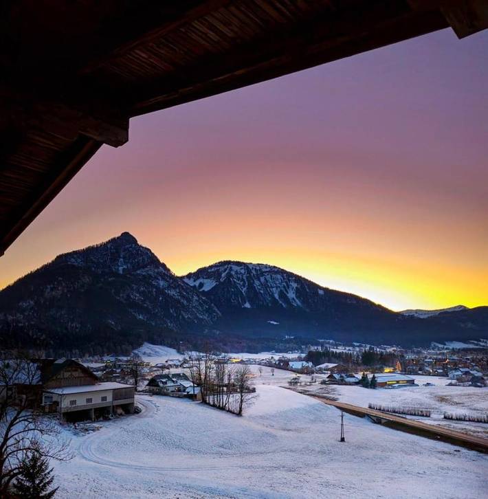 Ferienwohnung für 5 Personen, mit Seeblick und Balkon sowie Ausblick in Strobl - 2