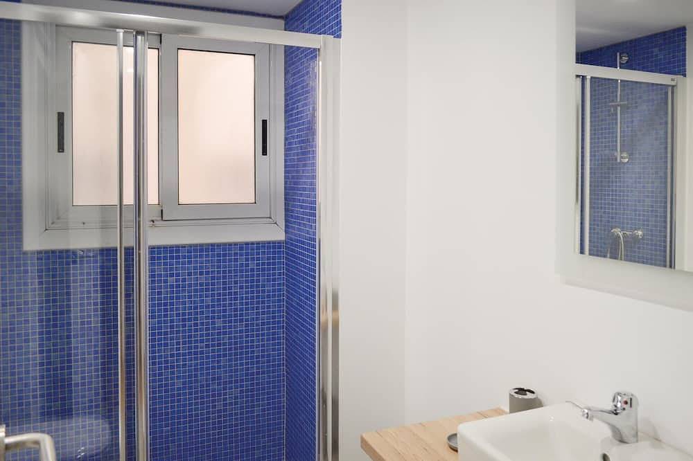 Ganze Wohnung, Haustierfreundliche 3-Zimmer-Wohnung in Lloret de Mar in Central Lloret de Mar, Lloret de Mar
