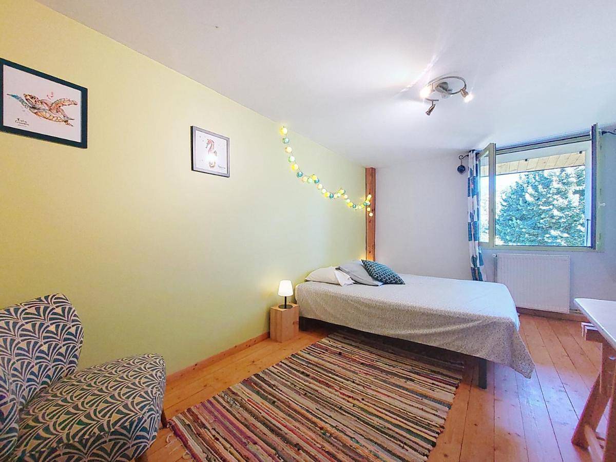 Double Room with Mountain View in Saint-Sulpice (Savoie), Région de Chambéry