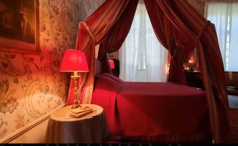 Chambre d’hôte pour 2 personnes, avec Terrasse ainsi que Jardin et Piscine