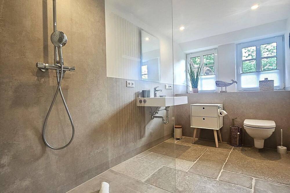 Ganze Wohnung, Uijs Hüs - Allergikerfreundliches Ferienhaus Uijs Hüs mit Garten & Terrasse in in Borgsum, Föhr