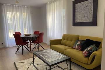 Gîte pour 4 personnes, avec jardin et terrasse à Baguer-Morvan