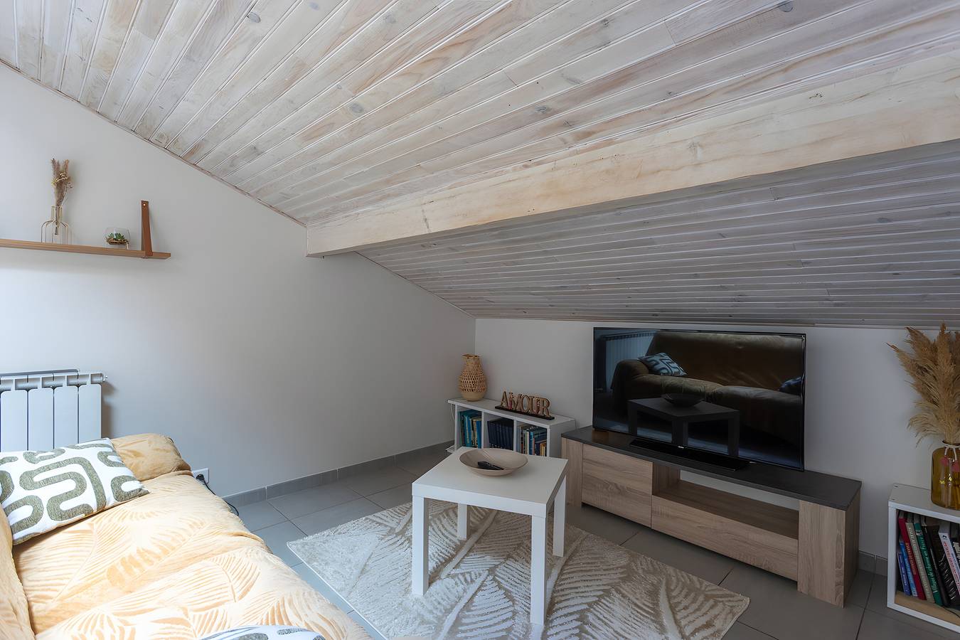 Apartamento entero, Apartamento 'Maison Xara-heguia' con aire acondicionado in Hasparren, Region de Bayona