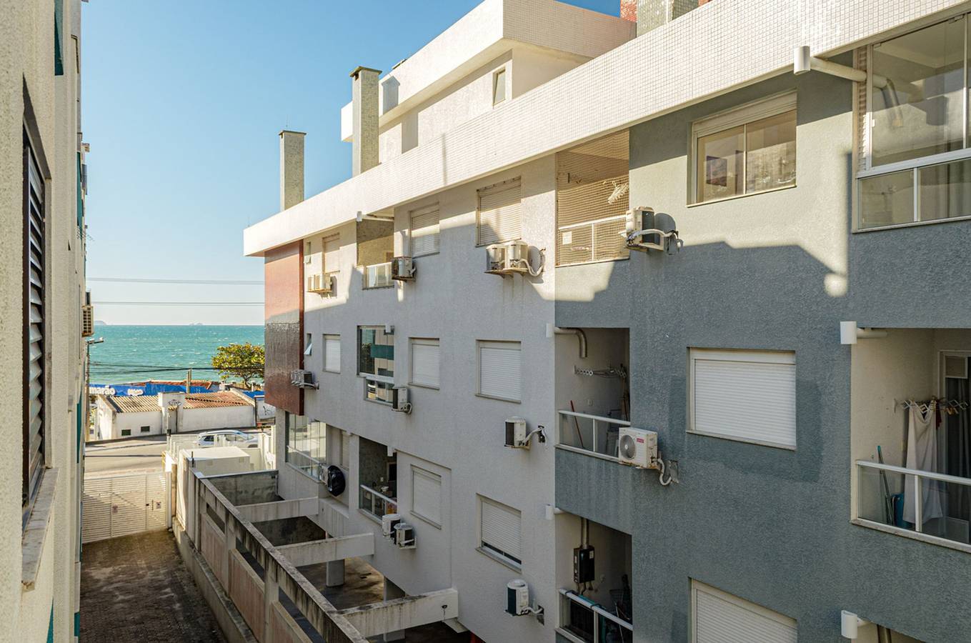 Entire apartment, Triplex pet friendly c/ churrasqueira e hidro in Ingleses do Rio Vermelho, Florianópolis