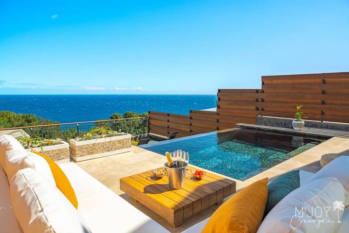 Villa pour 6 personnes, avec piscine et jardin - 1