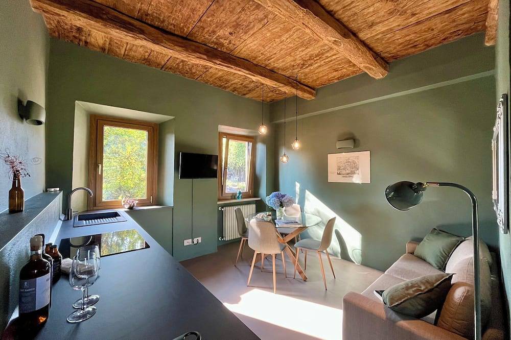 Ganze Wohnung, Lovi House, App. Olive. Accommodation surrounded by greenery perfect for a family. in Borgosesia, Walliser Alpen
