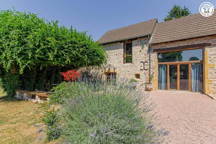 Gîte pour 2 personnes, avec Terrasse et Jardin