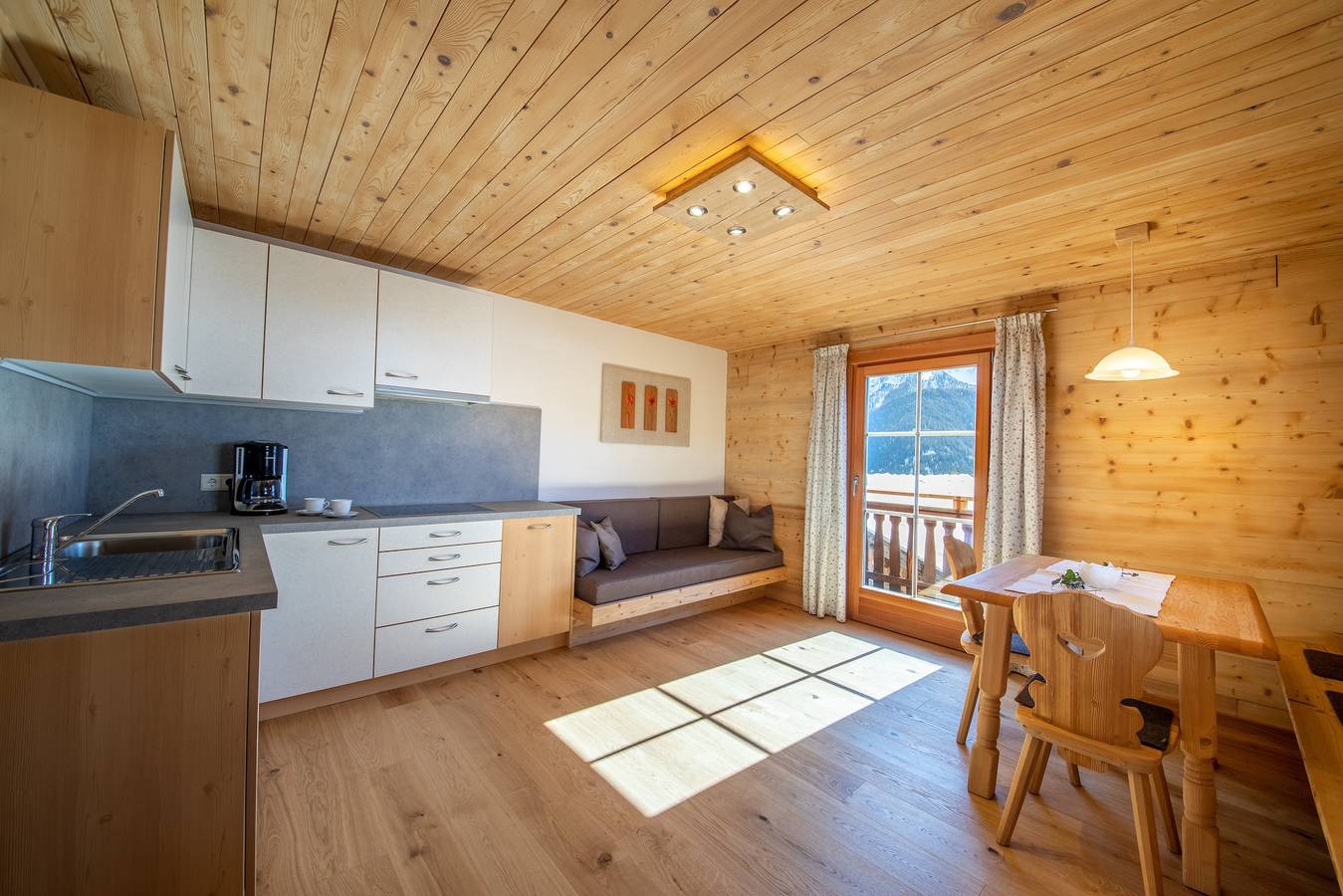 Ganze Wohnung, Apartment 'Sunnseitn' mit Bergblick, privater Terrasse und Wlan in Ulten, Ortleralpen