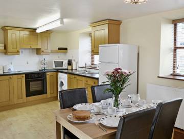 Vacation Rental for 4 Guests in Devon, South West England, Picture 3