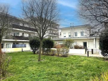 Gîte pour 6 personnes, avec terrasse à Épernon